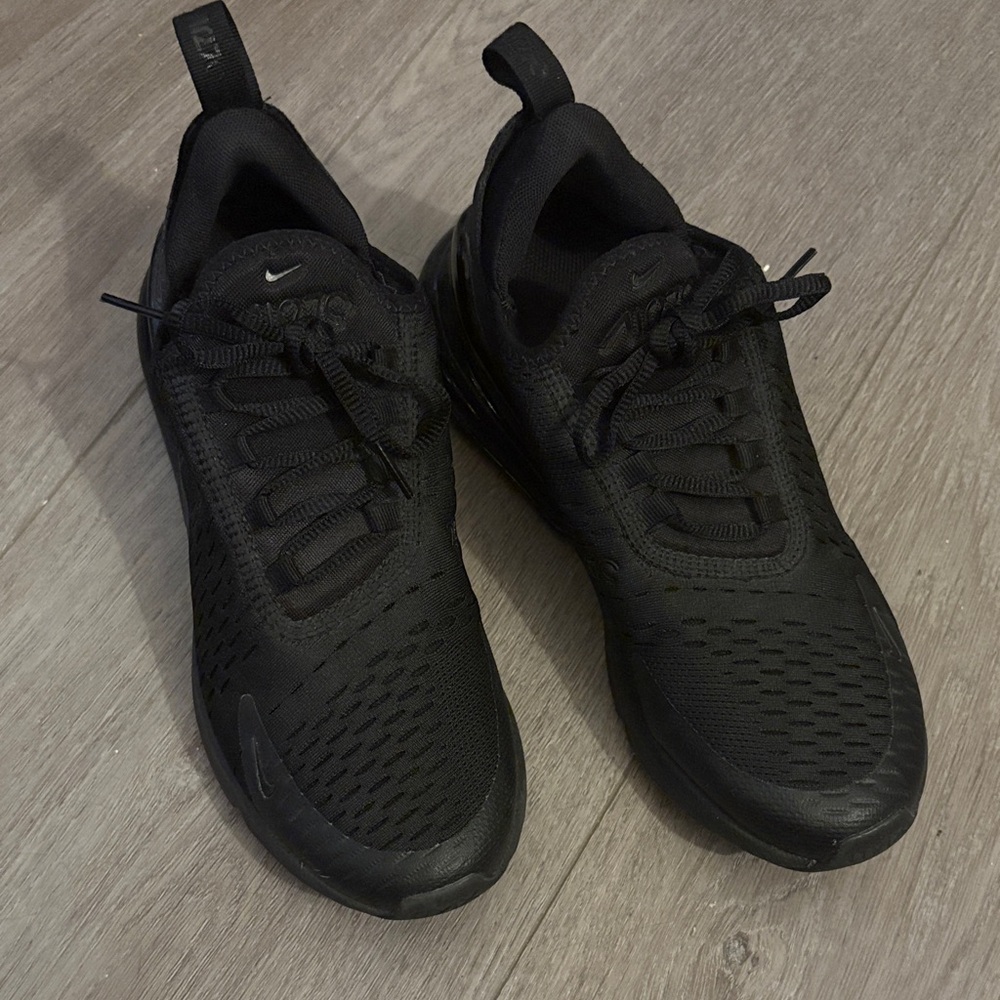 Nike Black Breathable Athletic Sneakers